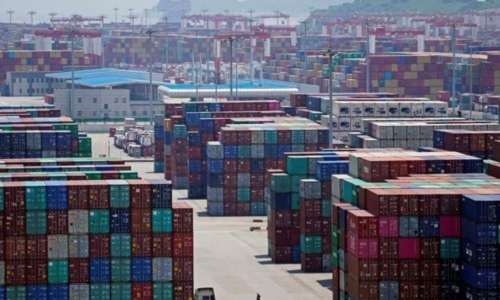 China's April exports slow, imports unchanged amid expanding virus curbs